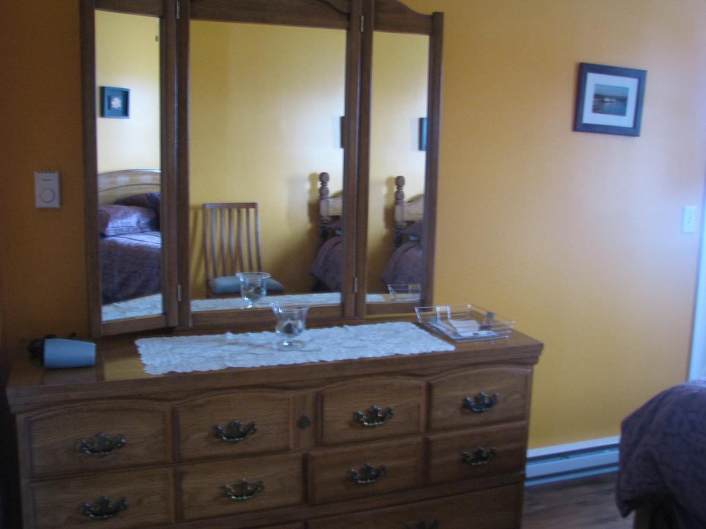 Right Off Da Boat B&B Channel-Port aux Basques Camera foto