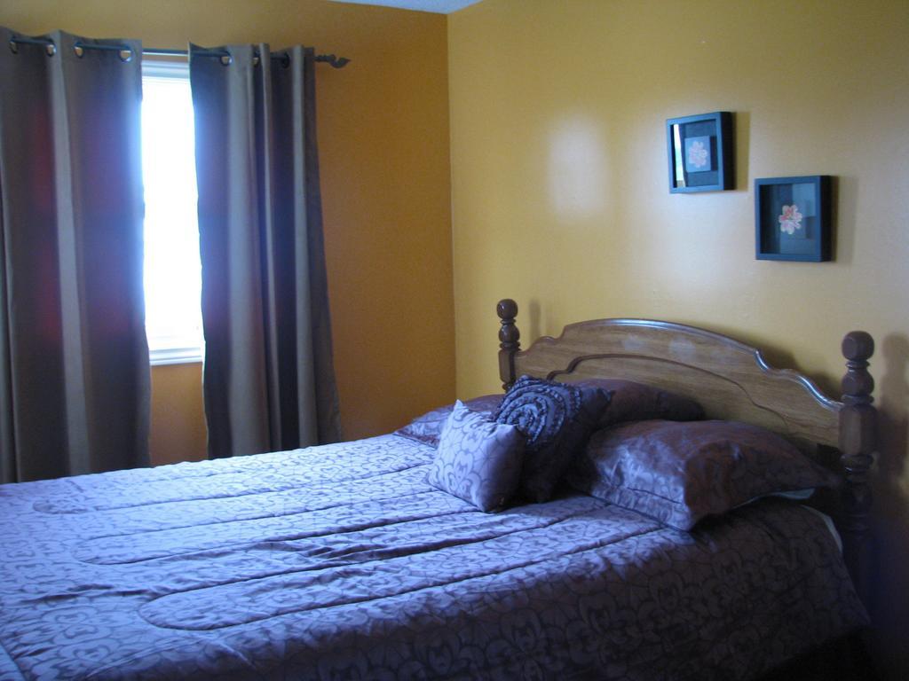 Right Off Da Boat B&B Channel-Port aux Basques Camera foto