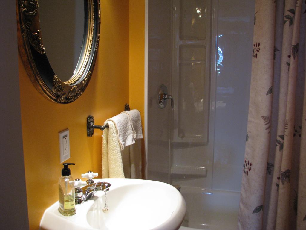 Right Off Da Boat B&B Channel-Port aux Basques Esterno foto